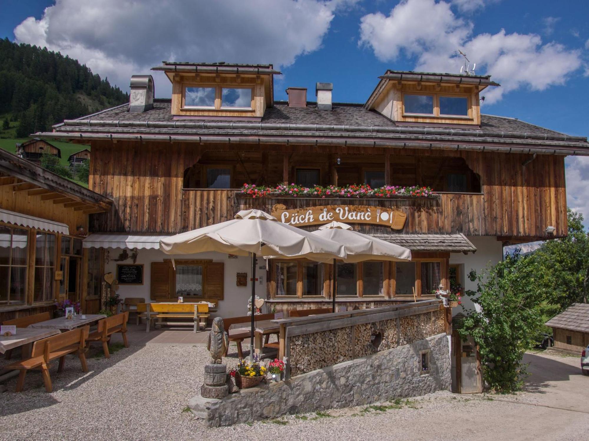 Agriturismo Luech De Vanc 圣马蒂诺-因巴迪亚 外观 照片